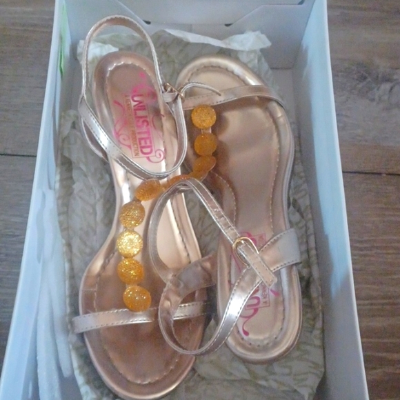 NEW Unlisted Champagne Party Heels Size 7 - Picture 2 of 6